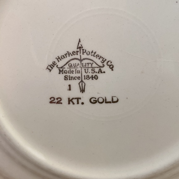 Harker Pottery 22 kt. Gold Rim Dessert Plate Antique Car Design - Picture 4 of 5